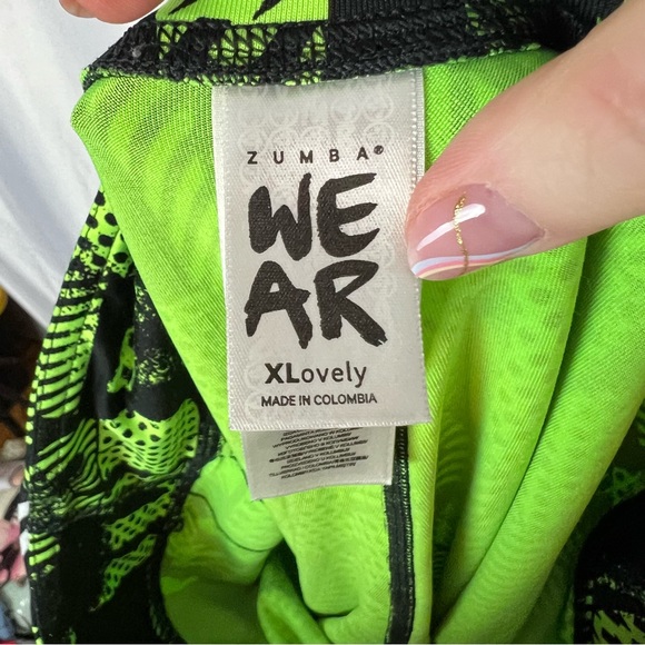 Zumba Wear Green and Black Printed Leggings, size XL - Picture 2 of 6